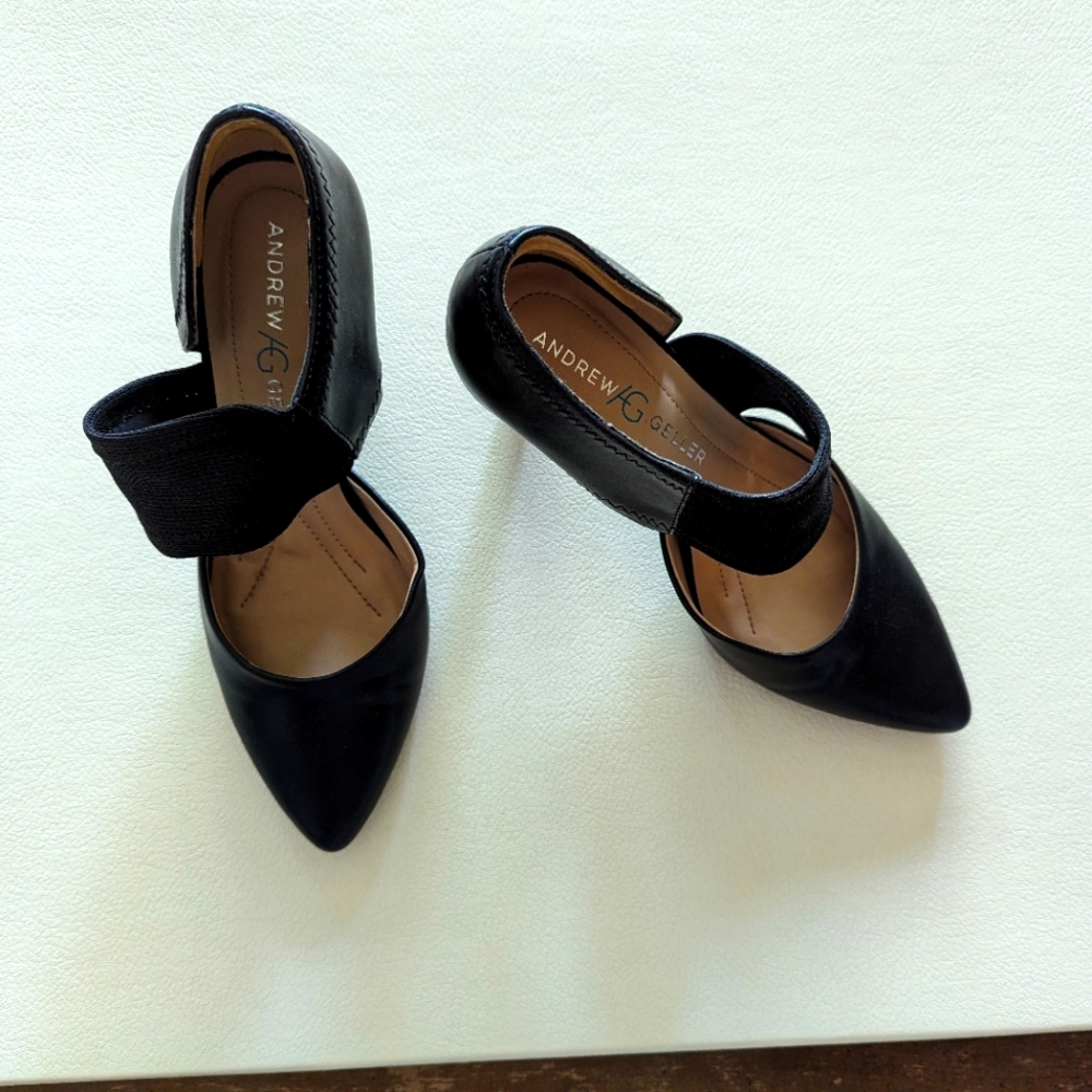 Andrew Geller Size 7 Black High Heels